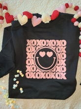 Load image into Gallery viewer, XO Smiley
